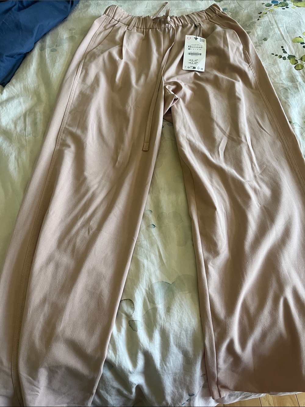 Zara Blush Elastic Waistwide Trousers
